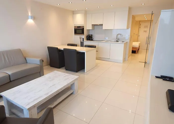 Bel Air - Cozy With Terrace And Stunning Frontal Sea View T38 דירה